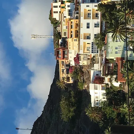 Dominguez Calera